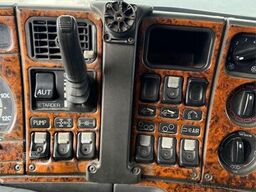 Scania R164 6x4 Hook truck.