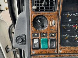Scania R164 6x4 Hook truck.