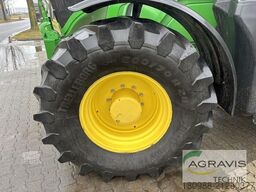 John Deere 6215 R