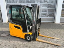 Jungheinrich EFG 215 / Triplex: 4.25m! / SS / 4.029h