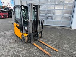 Jungheinrich EFG 215 / Triplex: 4.25m! / SS / nur 3.092h!