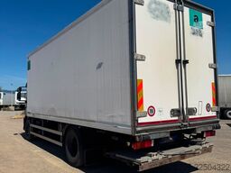 IVECO MOTRICE FRIGO