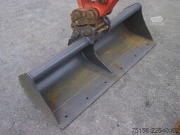 Kubota U27-4
