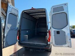 Mercedes-Benz Sprinter 319 CDI 4x4 3665 Klima AHK Kamera
