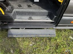 Ford Transit Minibus – 16+1 Seats and Low Mileage