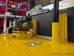  NÜKTE 4 ACHS TIEFLADER VIERTE ACHSE GELENKT