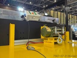  NÜKTE 4 ACHS TIEFLADER VIERTE ACHSE GELENKT