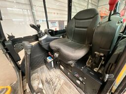 JCB 8026