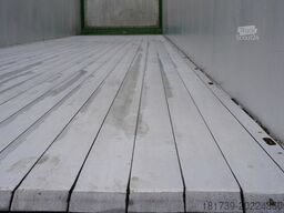 Schwarzmüller Walking floor semi-trailer / 2021 / 4 un