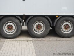 Schwarzmüller Walking floor semi-trailer / 2021 / 4 un