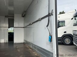 IVECO Daily 70c18 HiMatic Luft, Euro6, Lbw. Koffer