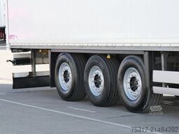SCHMITZ CARGOBULL SKO 24/DOPPELSTOCK / 2700 mm / 196 tsd km 3 x