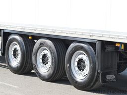 SCHMITZ CARGOBULL SKO 24/DOPPELSTOCK / 2700 mm / 196 tsd km 3 x