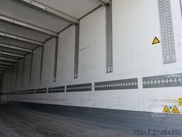 SCHMITZ CARGOBULL SKO 24/DOPPELSTOCK / 2700 mm / 196 tsd km 3 x