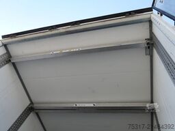 SCHMITZ CARGOBULL SKO 24/DOPPELSTOCK / 2700 mm / 196 tsd km 3 x