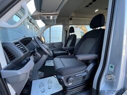 VOLKSWAGEN CRAFTER 9 SITZER KLIMAA. NAVI 177 PS 1.HAND