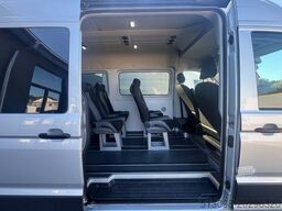 VOLKSWAGEN CRAFTER 9 SITZER KLIMAA. NAVI 177 PS 1.HAND