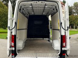 VOLKSWAGEN CRAFTER 2,0 TDI KASTEN LANG LADEBORDWAND KLIMA