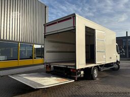 DAF LF 45.180 + euro 5 + 12ton + 5.58m box + lift
