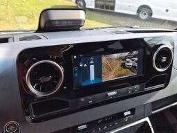 MERCEDES-BENZ 519  Allrad 4 x 4 Lagerfahrzeug Stock 20 Sitzer