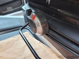 MERCEDES-BENZ 519  Allrad 4 x 4 Lagerfahrzeug Stock 20 Sitzer