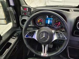 MERCEDES-BENZ 519  Allrad 4 x 4 Lagerfahrzeug Stock 20 Sitzer