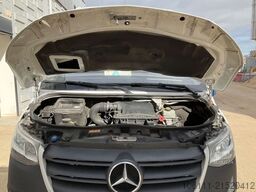 MERCEDES-BENZ Sprinter 319 CDI V6 RWD L3 / L4/MAXI/MBUX/PDC