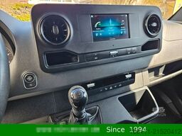 MERCEDES-BENZ Sprinter 319 CDI V6 RWD L3 / L4/MAXI/MBUX/PDC