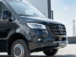 Mercedes-Benz Sprinter 519 CDI Minibus TouristLine
