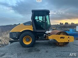 Volvo SD77DX roller w/ low hours!