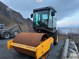 Volvo SD77DX roller w/ low hours!