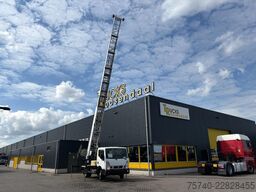 Nissan NT400 + 29 METER LADDER/VERHUIS LIFT + HYDROLIC...