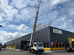 Nissan NT400 + 29 METER LADDER/VERHUIS LIFT + HYDROLIC...
