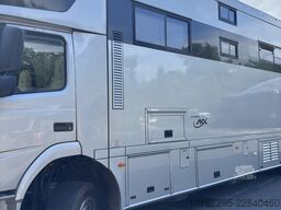 Volvo FM500AKX Pferdetransporter 8 Pferde