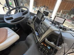 Volvo FM500AKX Pferdetransporter 8 Pferde