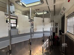 Volvo FM500AKX Pferdetransporter 8 Pferde