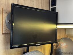 CLEVER Runner 636 Lithium Xzent AHK Markise