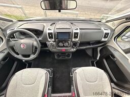 KNAUS Sky TI 700 MEB *Einzelbetten-Automatik-Heckbad*