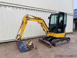 KOMATSU PC26MR-3 / 2020 BJ / 2 x Löffel