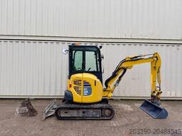 KOMATSU PC26MR-3 / 2020 BJ / 2 x Löffel