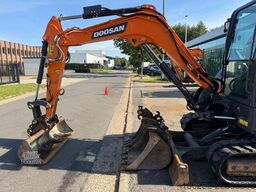 DOOSAN DX 50 Z-7 5.4T - *FULL HYDR - *CENTRAL GREASING...