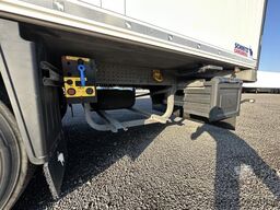Schmitz Cargobull SKO 24 Doppelstock Liftachse Carrier Vector HE19