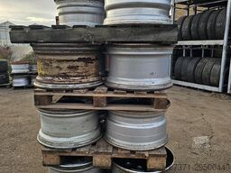 MICHELIN 11.75 X 22.5 DISC RIMS