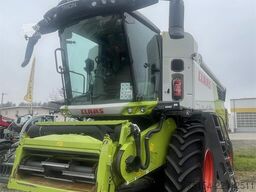 CLAAS Trion 650