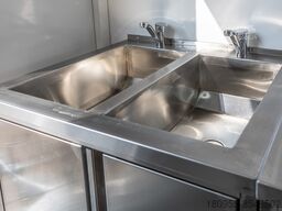 Neuer kommerzieller Anhänger Bannert