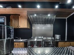 Man FOOD TRUCK Imbiss Handlowy Burger