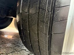 Kraker CF 200 92m3 Cargo Floor 10MM 2x Liftachse Silver