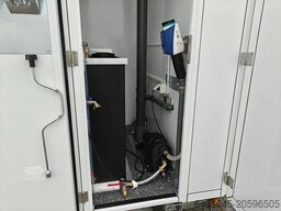 GLOBAL Schaftwagen met spoeltoilet UNIEK