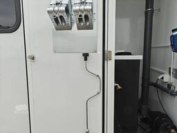 GLOBAL Schaftwagen met spoeltoilet UNIEK