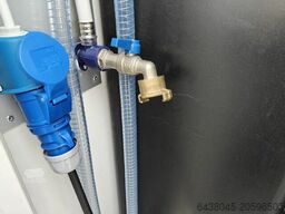 GLOBAL Schaftwagen met spoeltoilet UNIEK